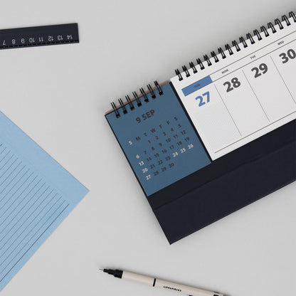 2026 Memo Weekly Desk Calendar (Horizontal)