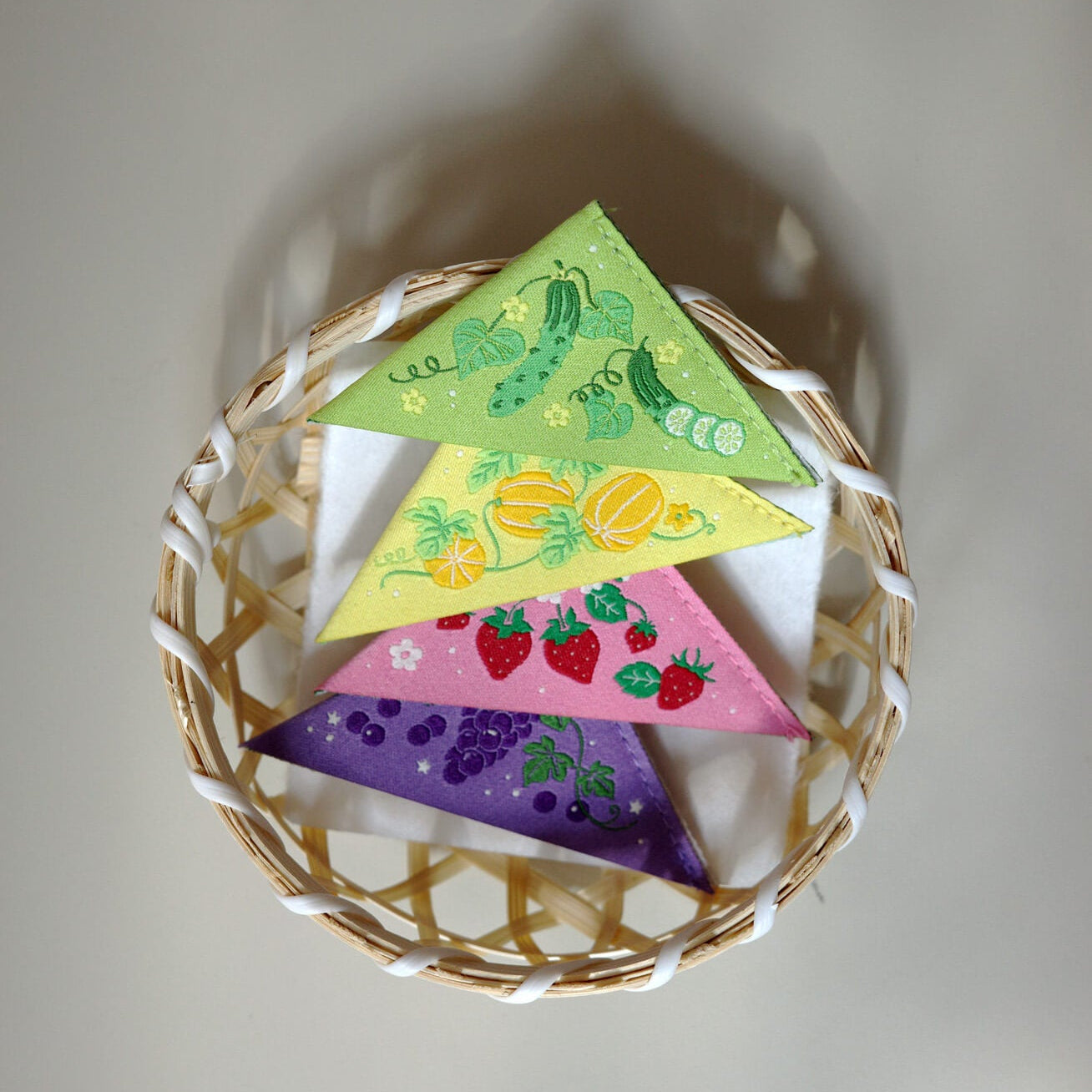 Corner Bookmark_Strawberry