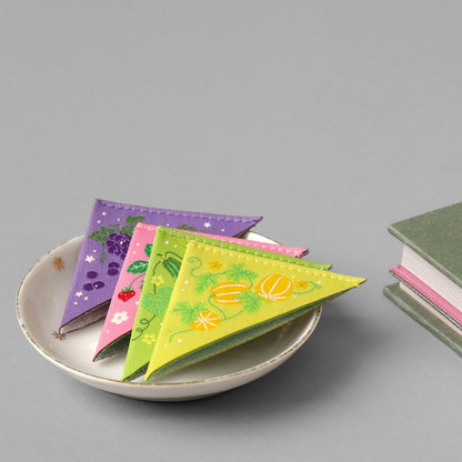 Corner Bookmark_Strawberry