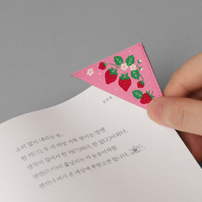 Corner Bookmark_Strawberry