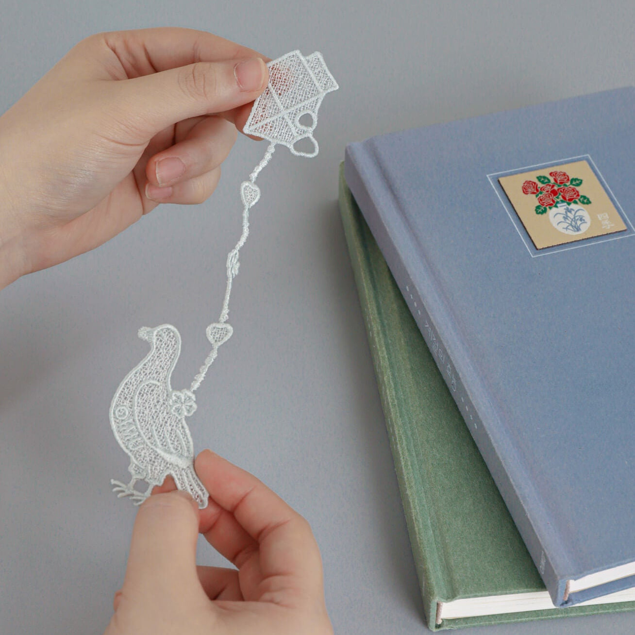 Color Thread Bookmark_Pigeon