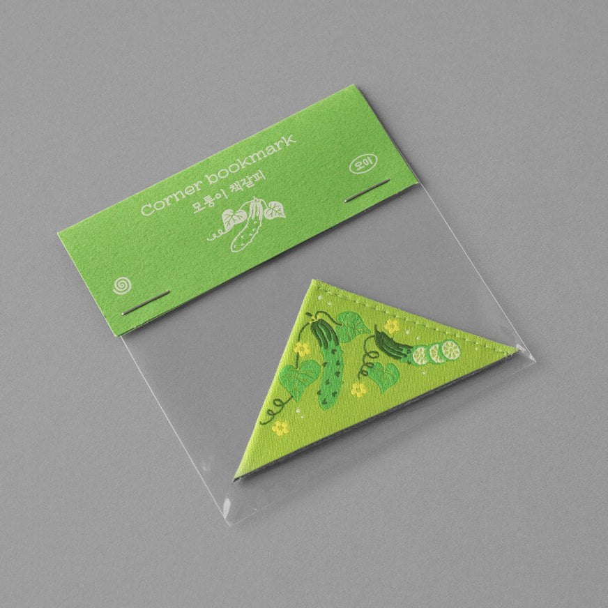 Corner Bookmark_Cucumber