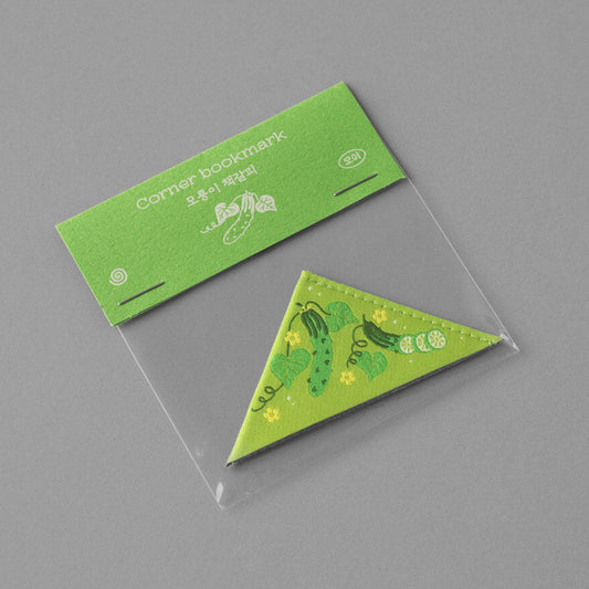 Corner Bookmark_Cucumber