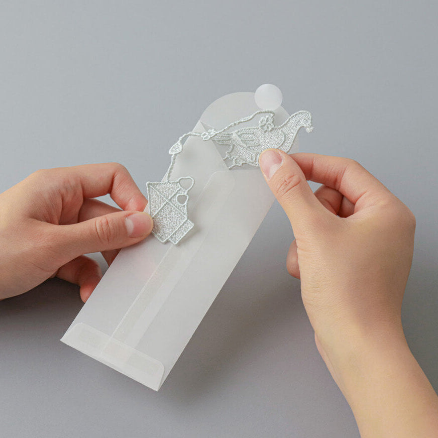 Color Thread Bookmark_Pigeon