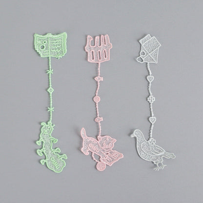 Color Thread Bookmark_Bookworm