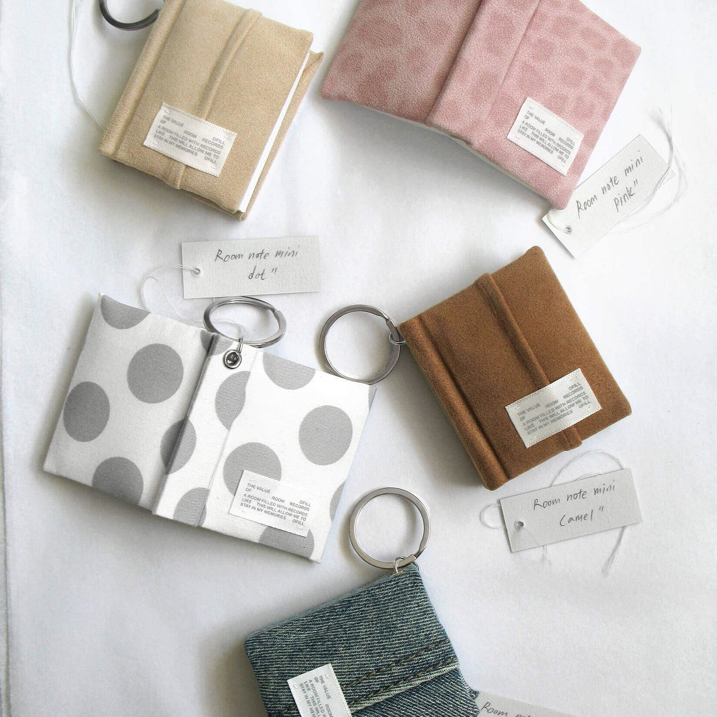 Room Note_Mini Beige Keyring (Handmade)