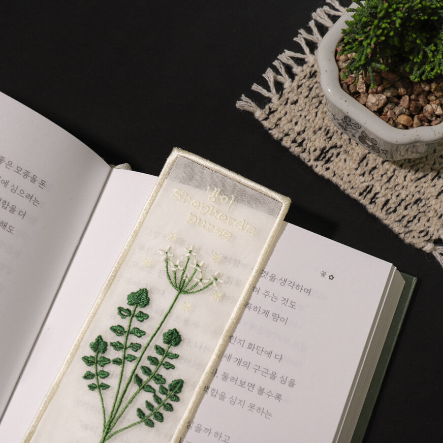 Plant Collecting Bookmark_Shepherd's Purse